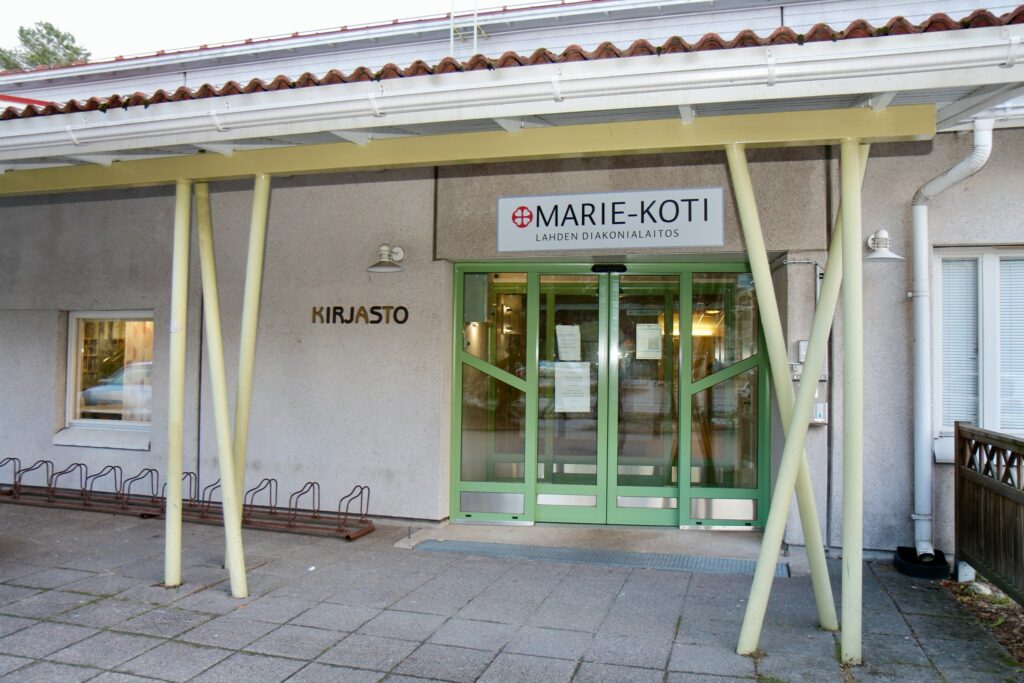 Kärpäsen kirjasto