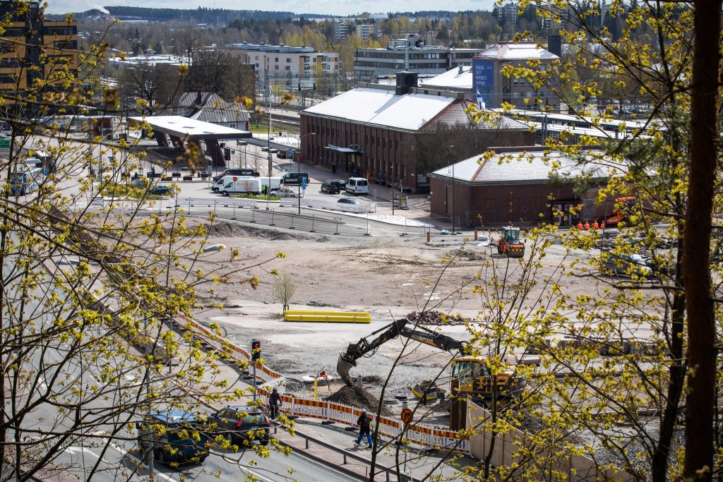 Matkakeskuksen länsipuolen työmaat