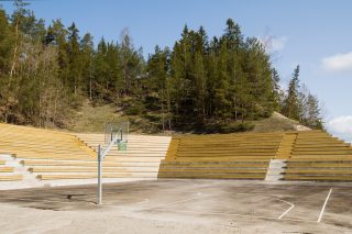 Launeen Monitoimitalo Lähde ulkokatsomo