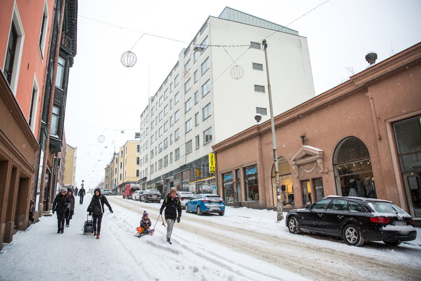 Talvinen päivä Rautatienkadulla