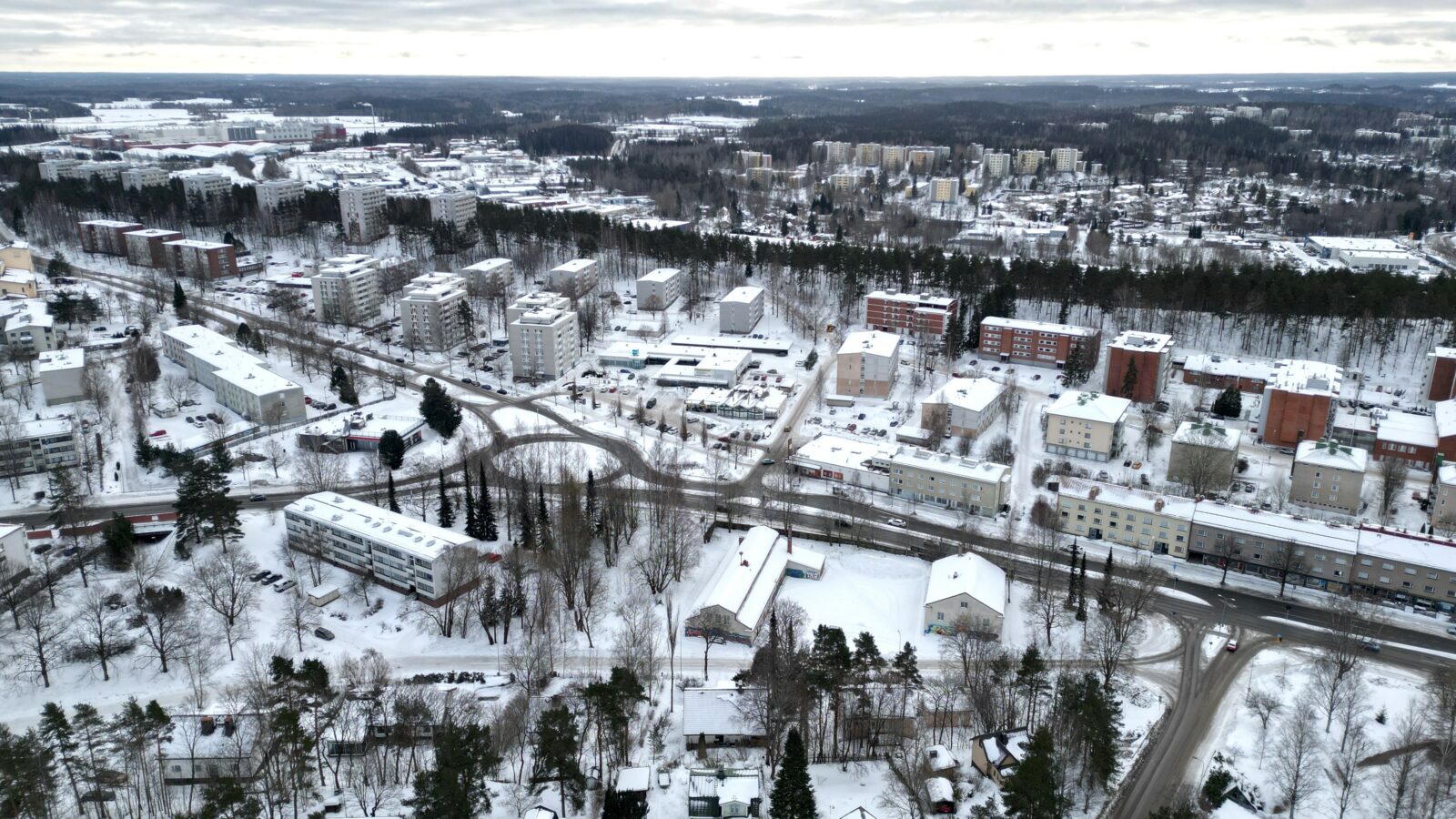 Ilmakuva Ruolan liikenneympyrän ympäristöstä